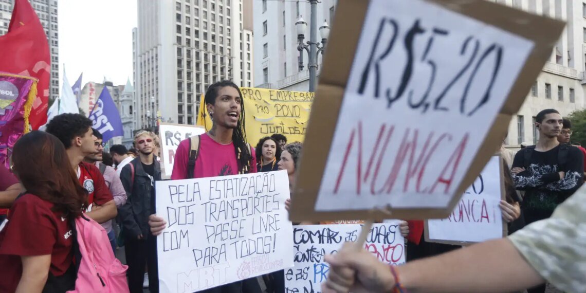 manifestantes-protestam-contra-aumento-das-passagens-municipais-em-sp