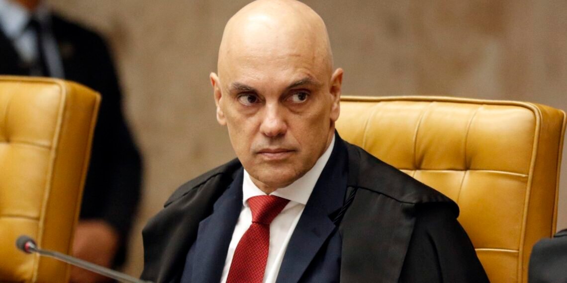 moraes-pede-que-filipe-martins-explique-perda-do-sinal-da-tornozeleira