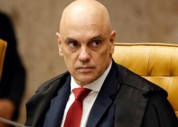 moraes-pede-que-filipe-martins-explique-perda-do-sinal-da-tornozeleira